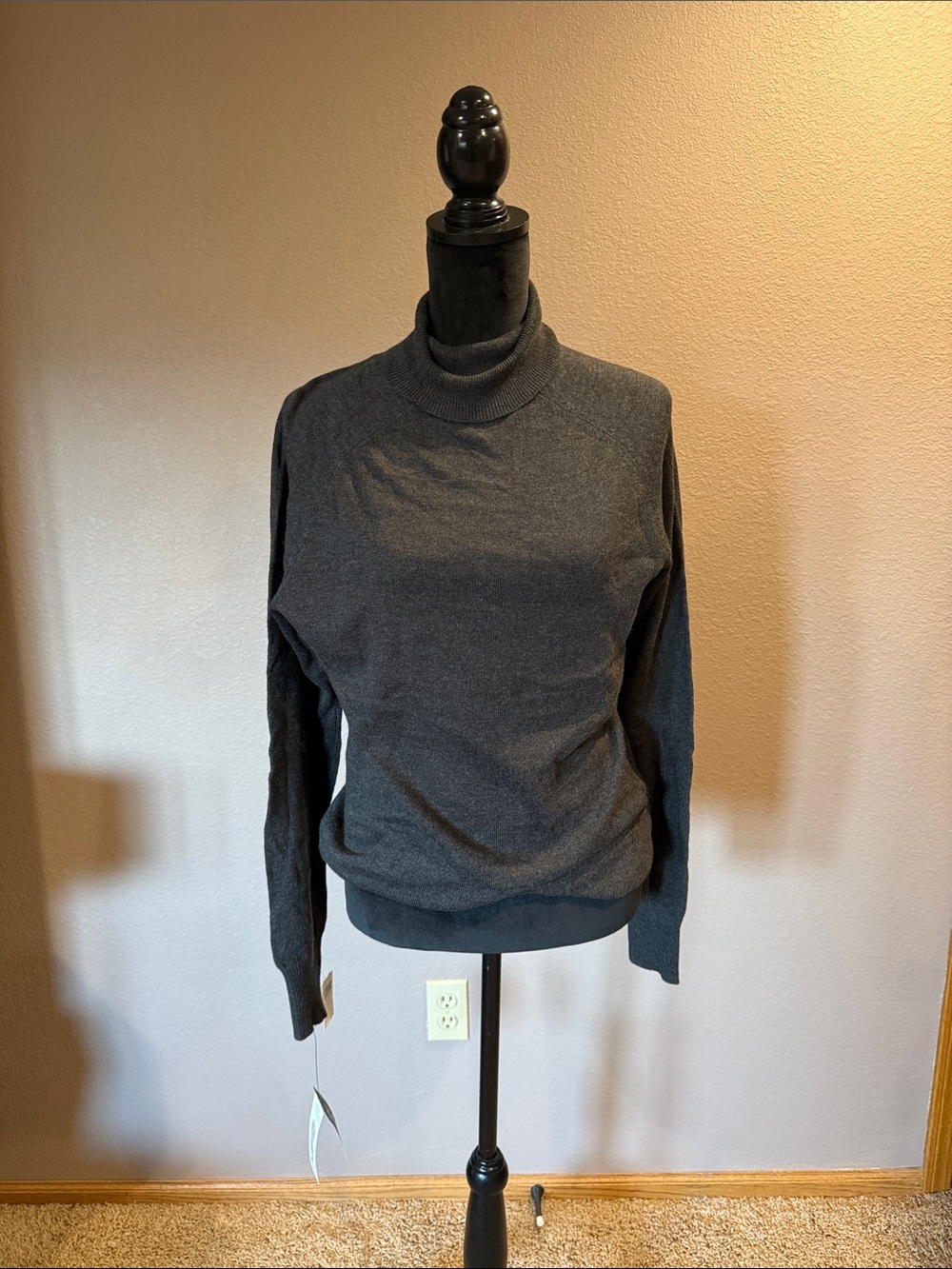 Woolrich Women's Charcoal Gray Turtleneck Sweater